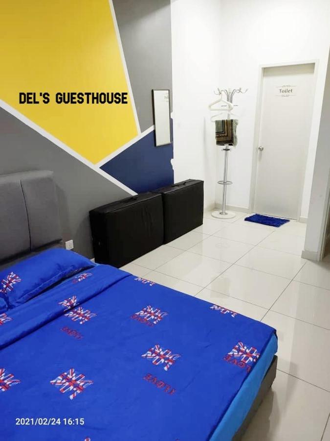 Del'S Guesthouse @ Southville Same Level With Pool Fits 8 バンギ エクステリア 写真