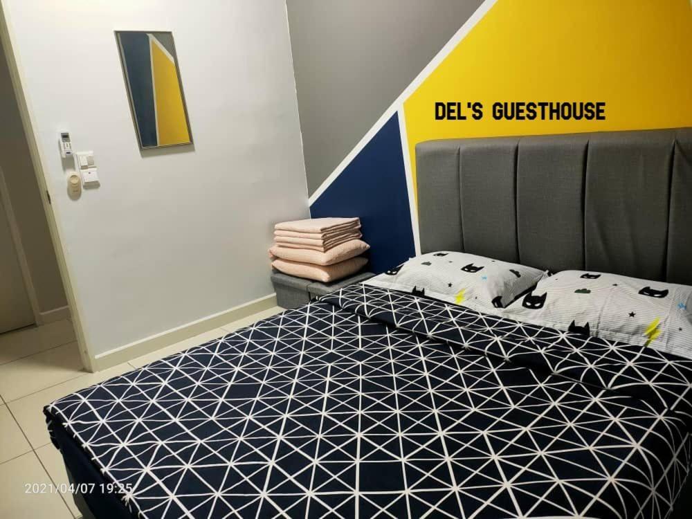 Del'S Guesthouse @ Southville Same Level With Pool Fits 8 バンギ エクステリア 写真