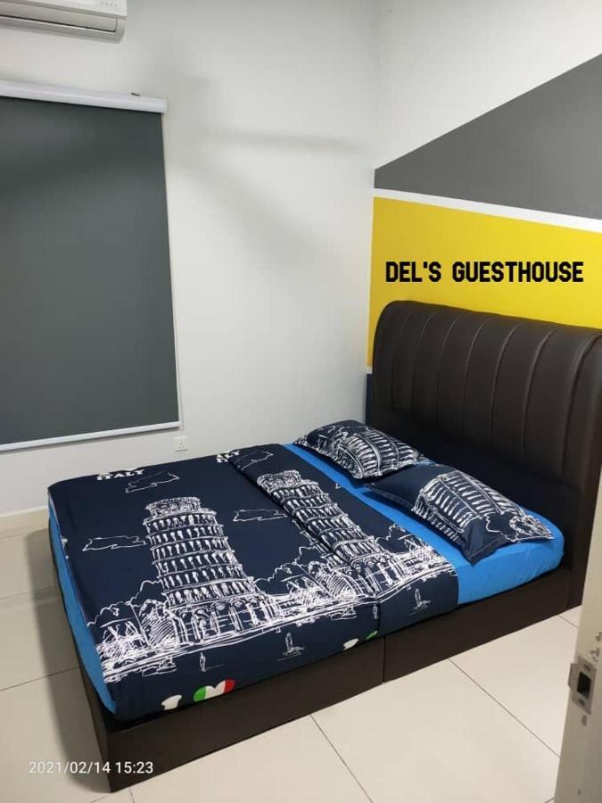 Del'S Guesthouse @ Southville Same Level With Pool Fits 8 バンギ エクステリア 写真